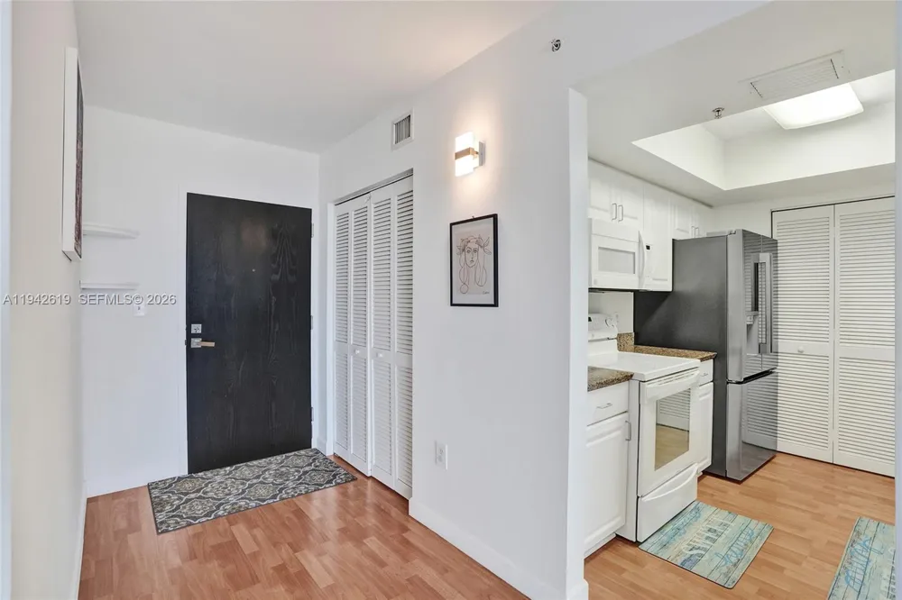 90 Alton Rd #807 Miami Beach, FL 33139
