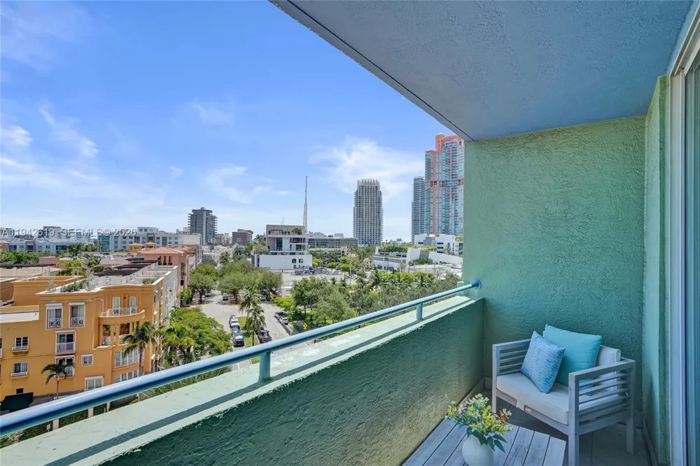 90 Alton Rd #807 Miami Beach, FL 33139