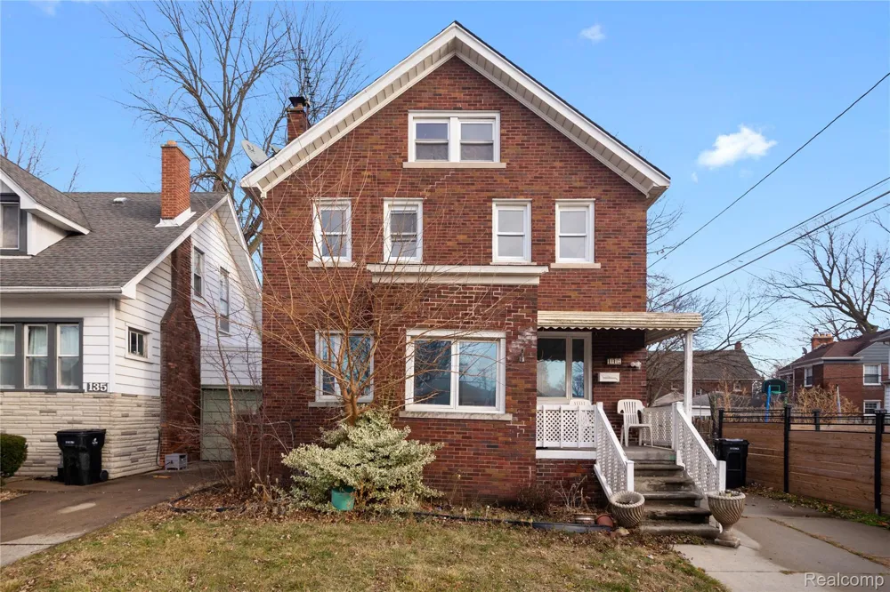 147 1st Street Wyandotte City, MI 48192