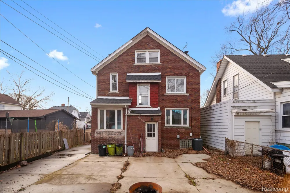 147 1st Street Wyandotte City, MI 48192