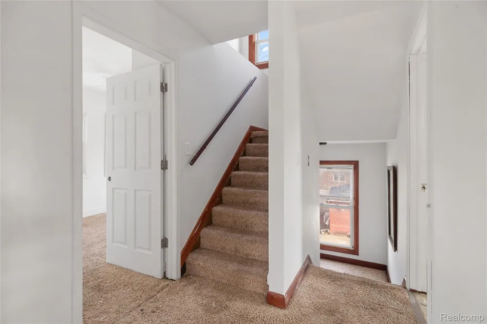 147 1st Street Wyandotte City, MI 48192