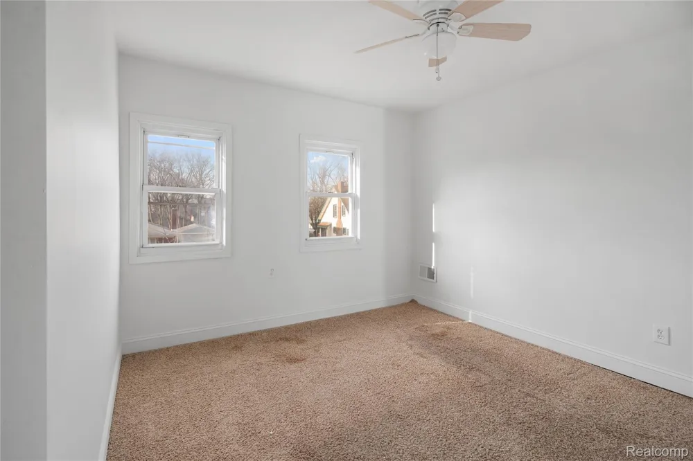 147 1st Street Wyandotte City, MI 48192
