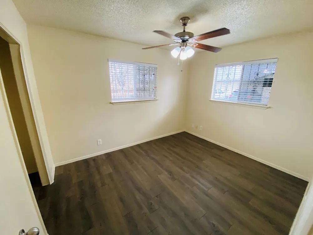 1710 Ledgewood Drive #B Austin, TX 78758