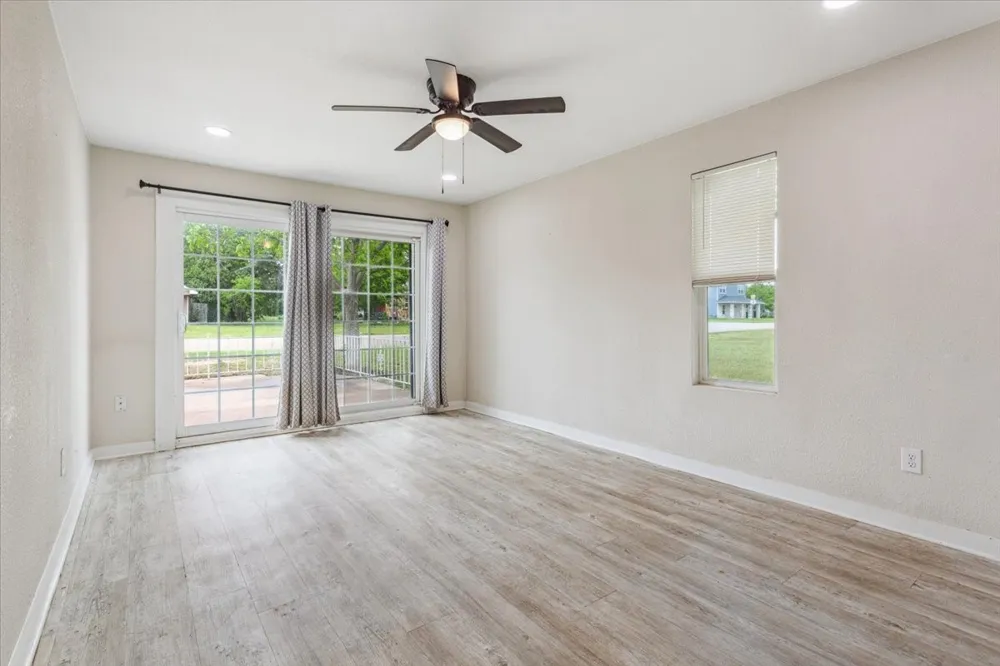 310 Garfield Street McGregor, TX 76657