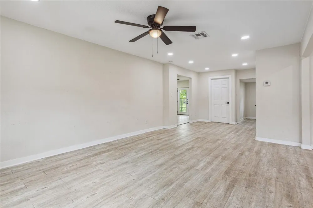 310 Garfield Street McGregor, TX 76657