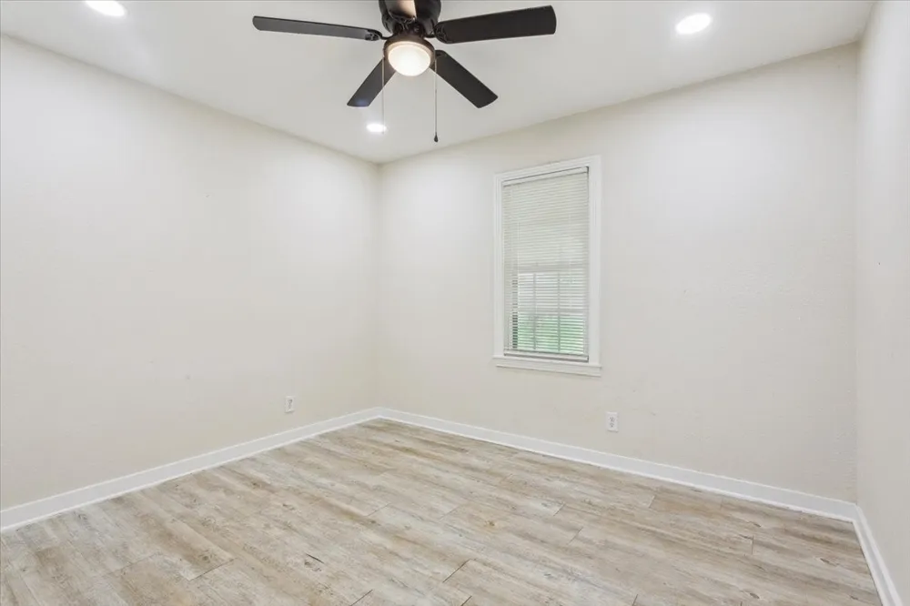 310 Garfield Street McGregor, TX 76657