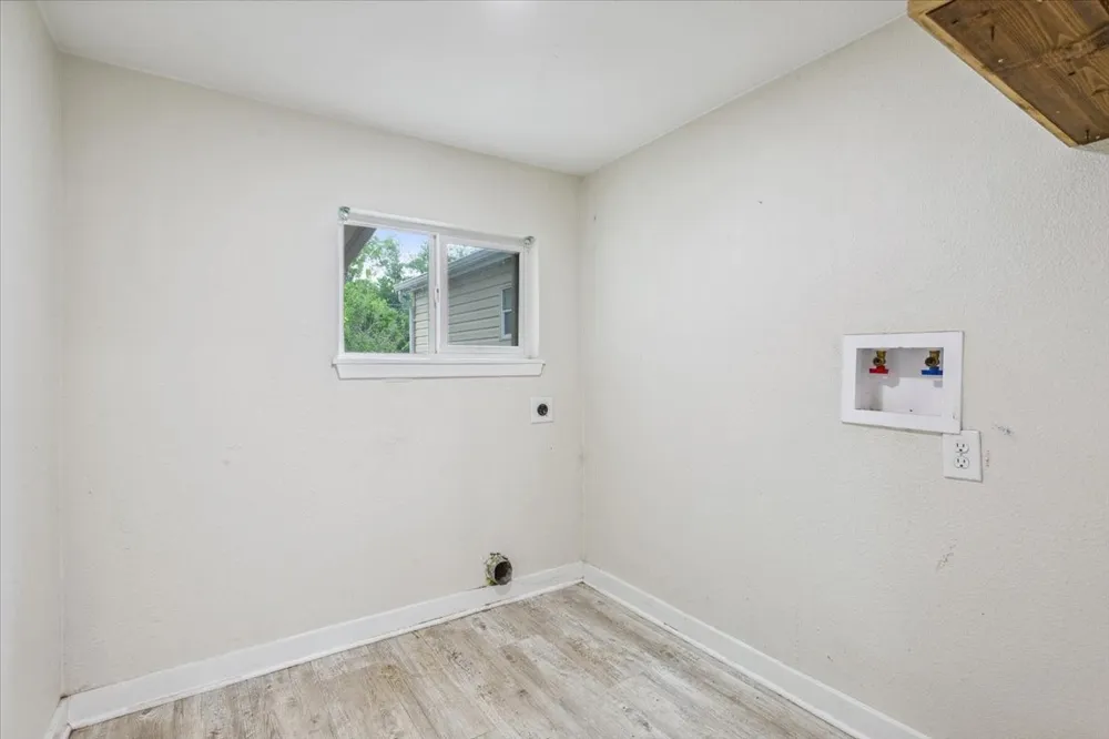 310 Garfield Street McGregor, TX 76657