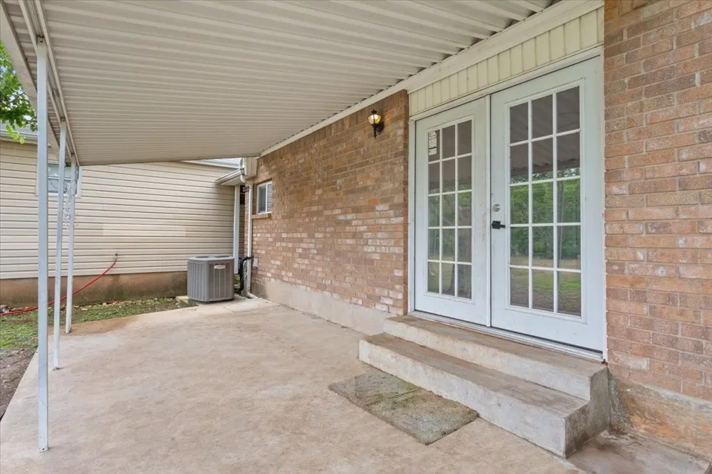310 Garfield Street McGregor, TX 76657