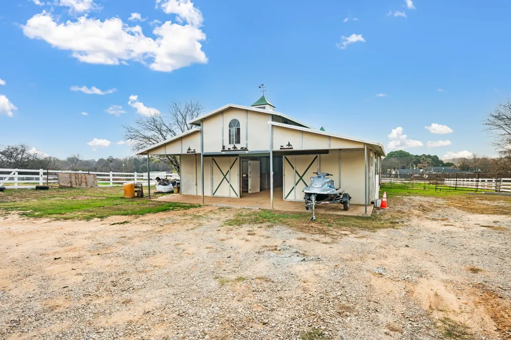 7260 Hudson Cemetery Road Mansfield, TX 76063