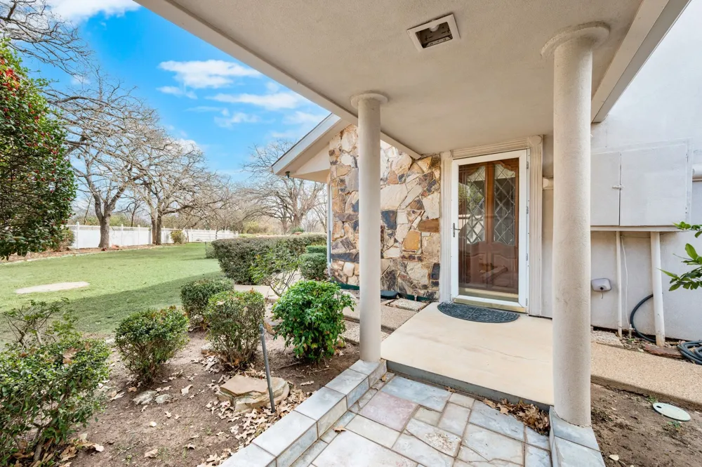 7260 Hudson Cemetery Road Mansfield, TX 76063