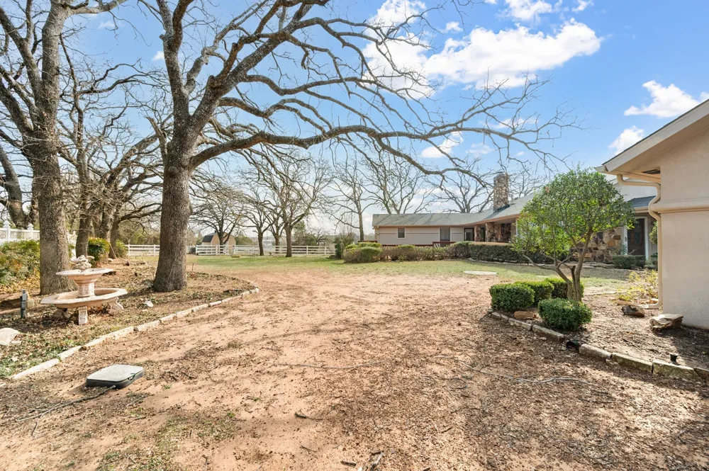 7260 Hudson Cemetery Road Mansfield, TX 76063