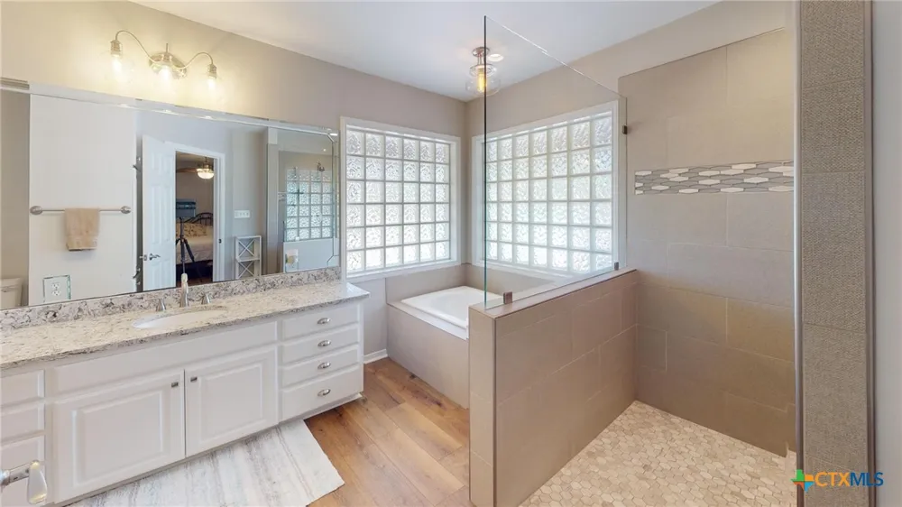 1371 Fannin Oaks Drive Victoria, TX 77905