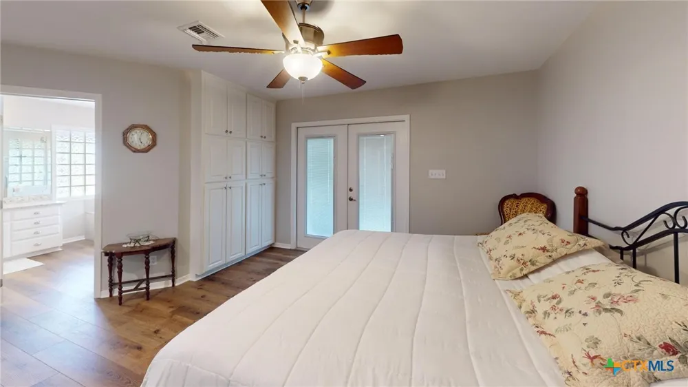 1371 Fannin Oaks Drive Victoria, TX 77905