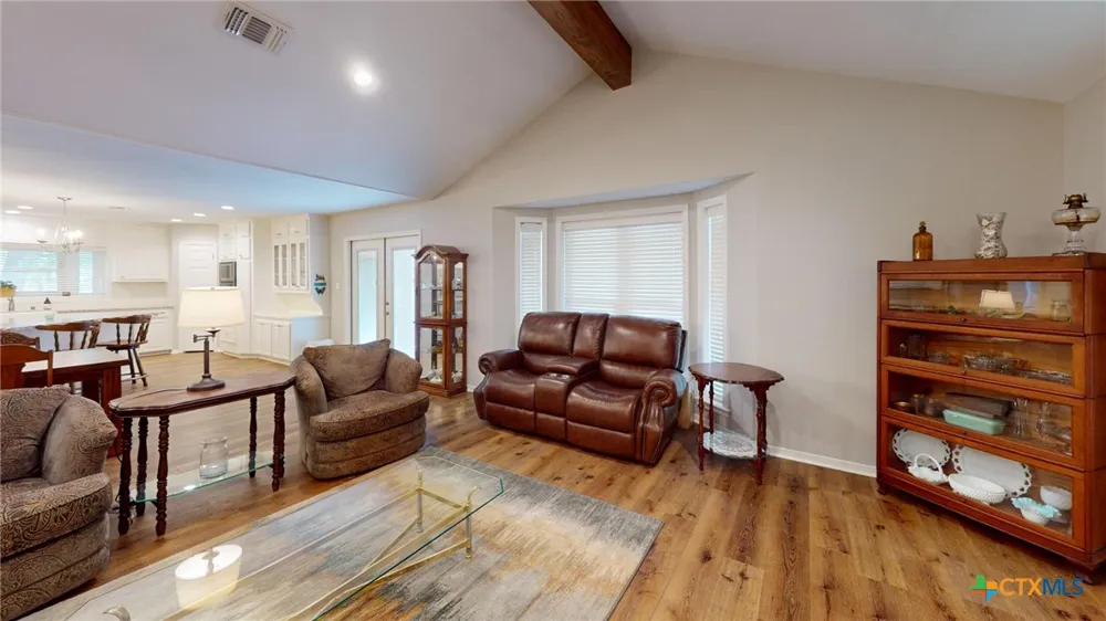 1371 Fannin Oaks Drive Victoria, TX 77905