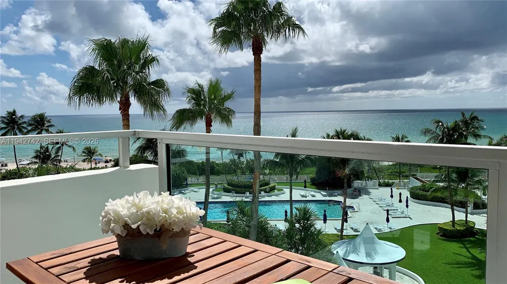 5161 Collins Ave #715 Miami Beach, FL 33140