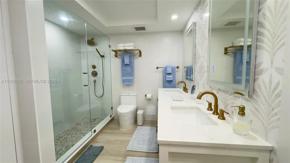 5161 Collins Ave #715 Miami Beach, FL 33140