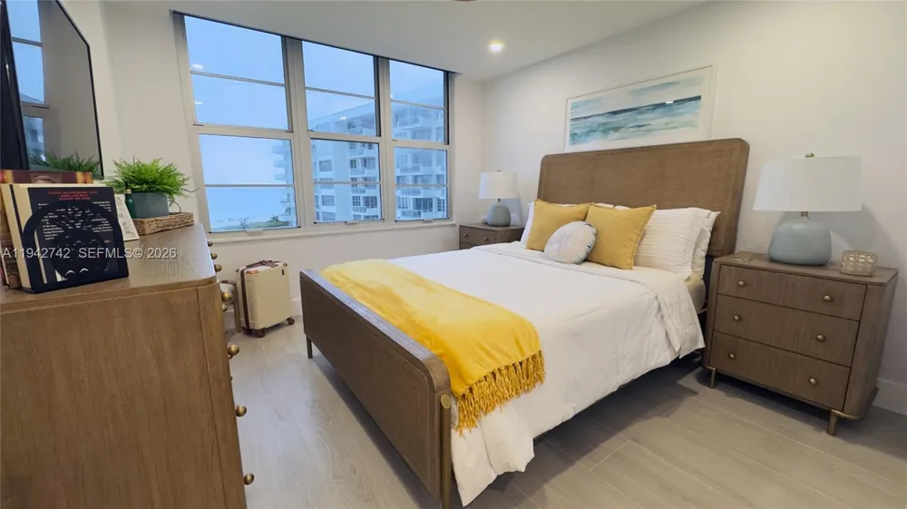 5161 Collins Ave #715 Miami Beach, FL 33140