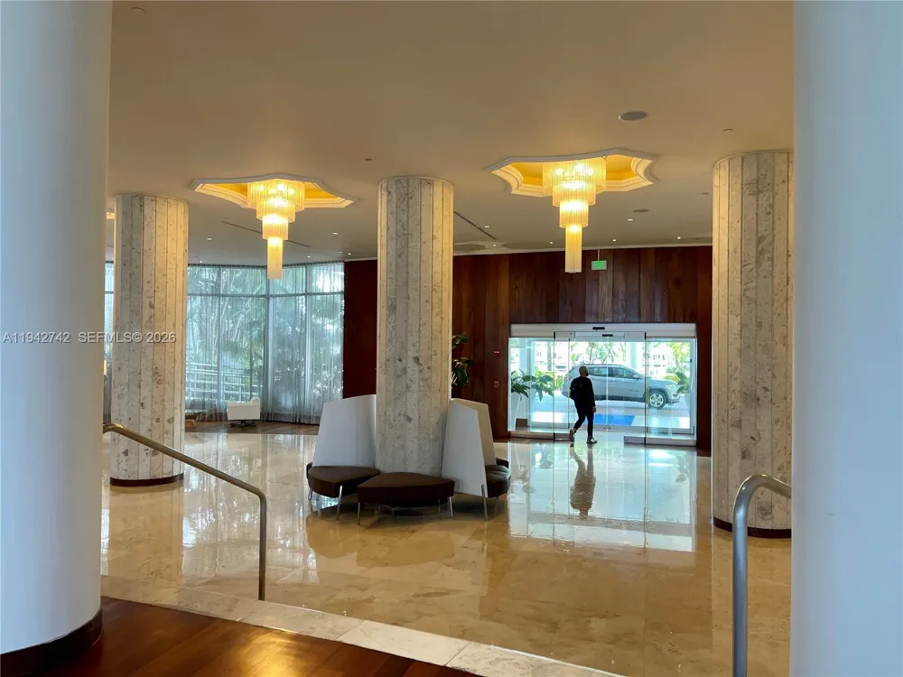 5161 Collins Ave #715 Miami Beach, FL 33140