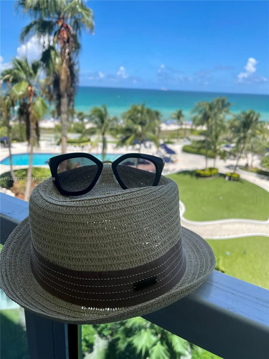 5161 Collins Ave #715 Miami Beach, FL 33140