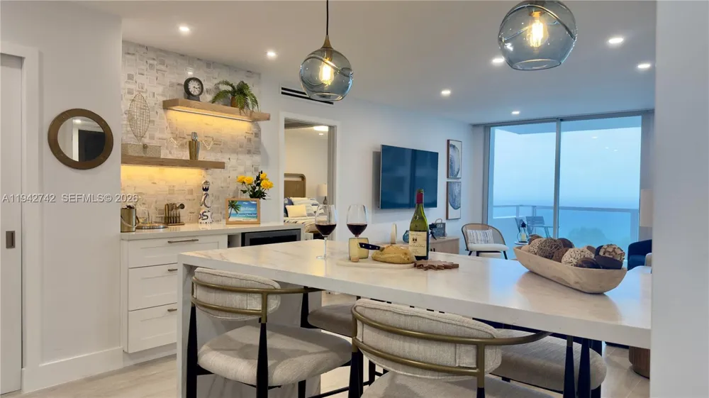 5161 Collins Ave #715 Miami Beach, FL 33140