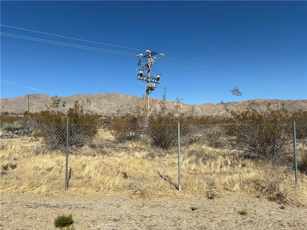 9825 Fobes Road Morongo Valley, CA 92256