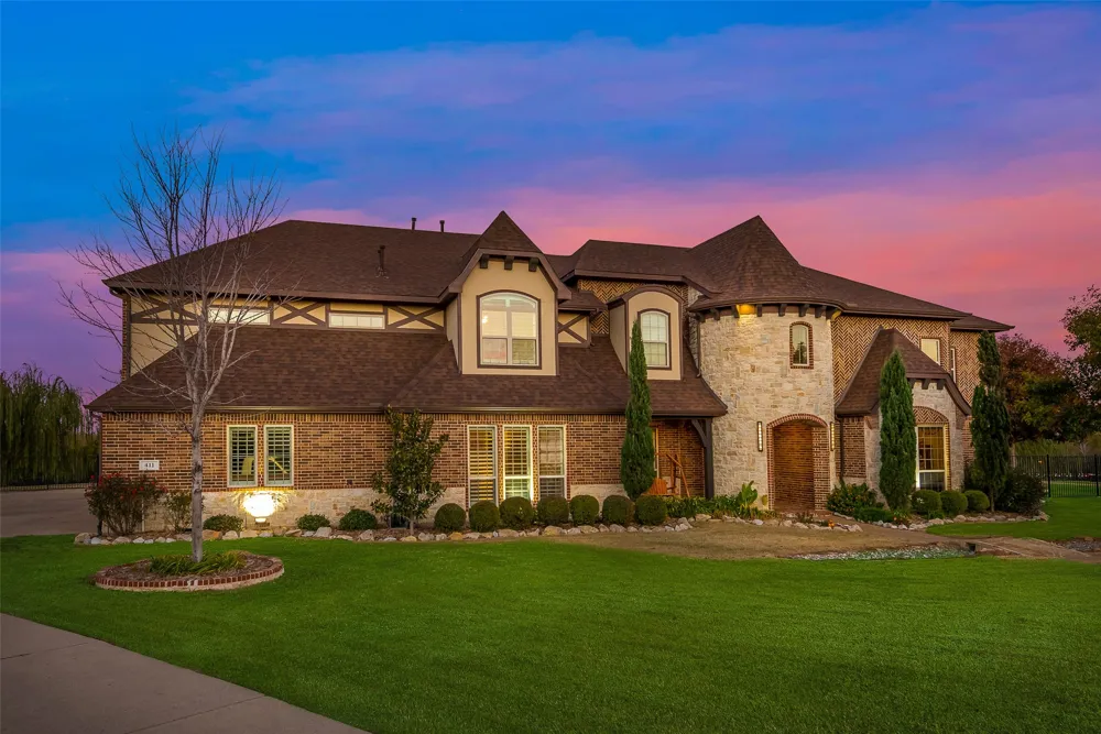 411 Crestfield Court Sunnyvale, TX 75182