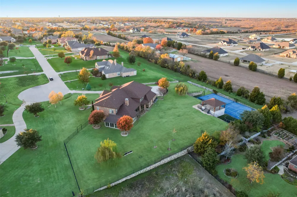 411 Crestfield Court Sunnyvale, TX 75182