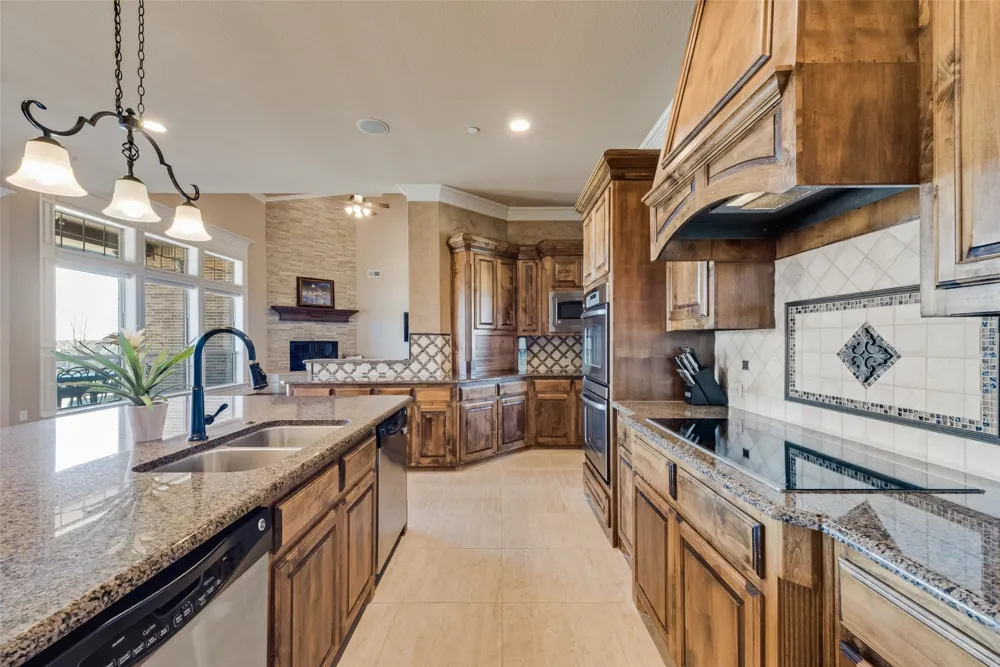 411 Crestfield Court Sunnyvale, TX 75182