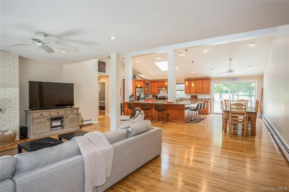 215 Northfield Lane Southold, NY 11971
