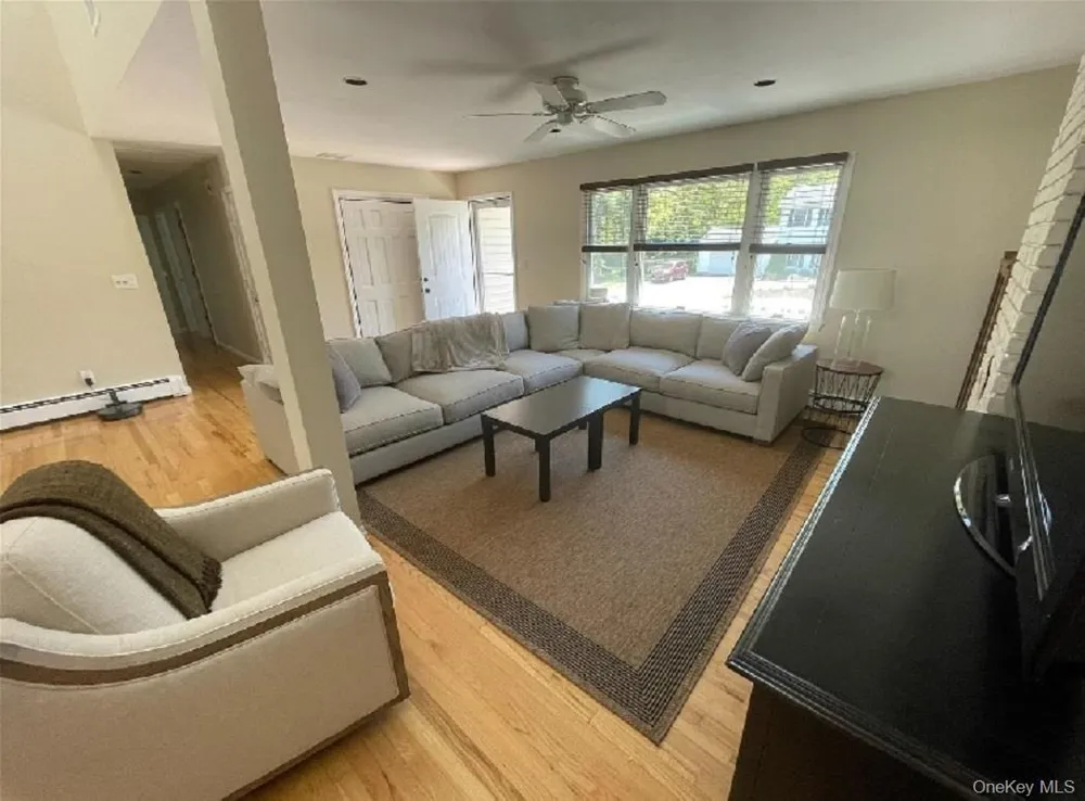 215 Northfield Lane Southold, NY 11971