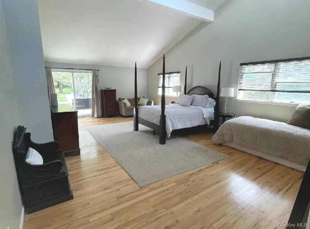 215 Northfield Lane Southold, NY 11971