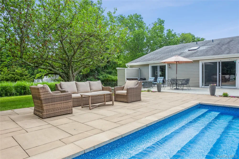 215 Northfield Lane Southold, NY 11971