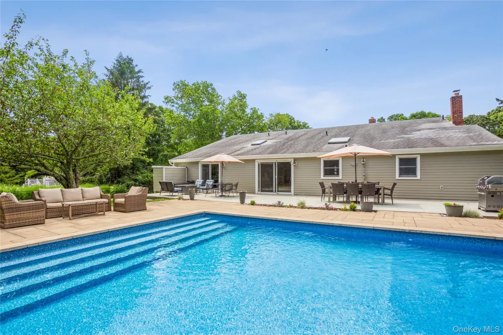 215 Northfield Lane Southold, NY 11971