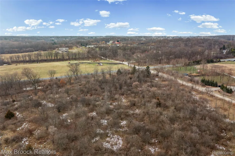 5024 E Joy Road Superior Charter Township, MI 48105