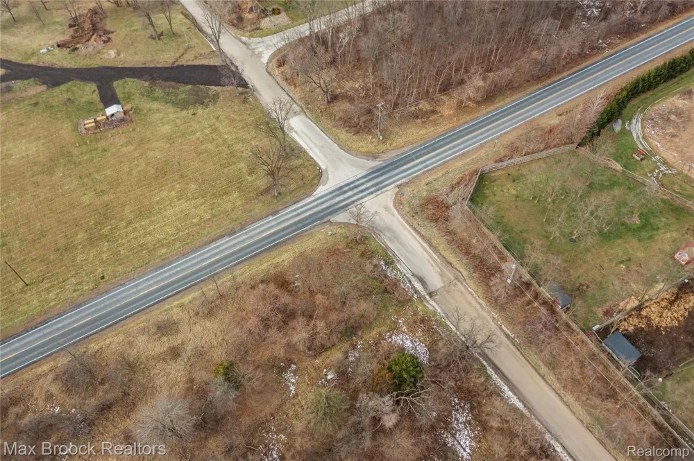 5024 E Joy Road Superior Charter Township, MI 48105