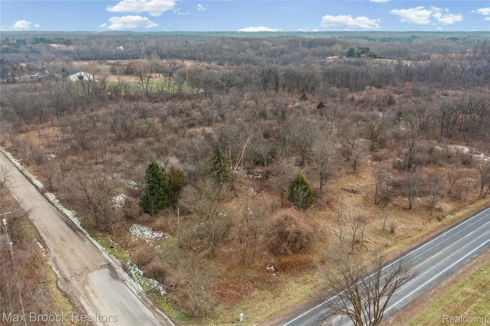 5024 E Joy Road Superior Charter Township, MI 48105