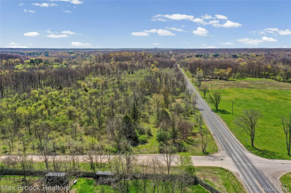5024 E Joy Road Superior Charter Township, MI 48105