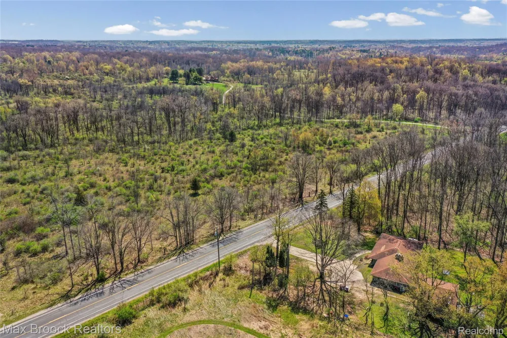 5024 E Joy Road Superior Charter Township, MI 48105