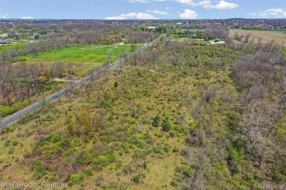 5024 E Joy Road Superior Charter Township, MI 48105
