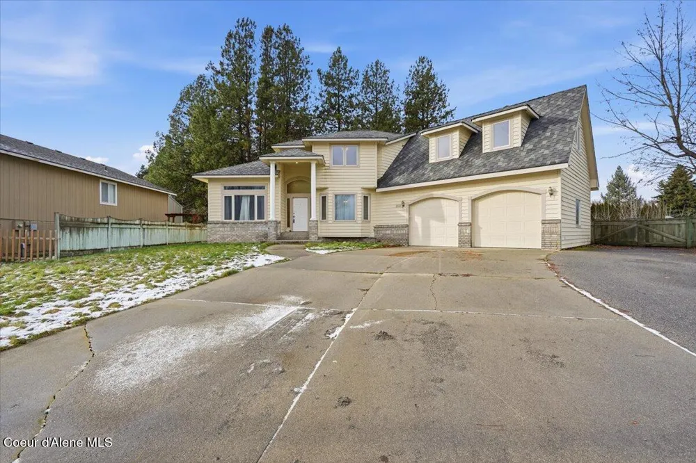 8931 Davis Circle Hayden, ID 83835