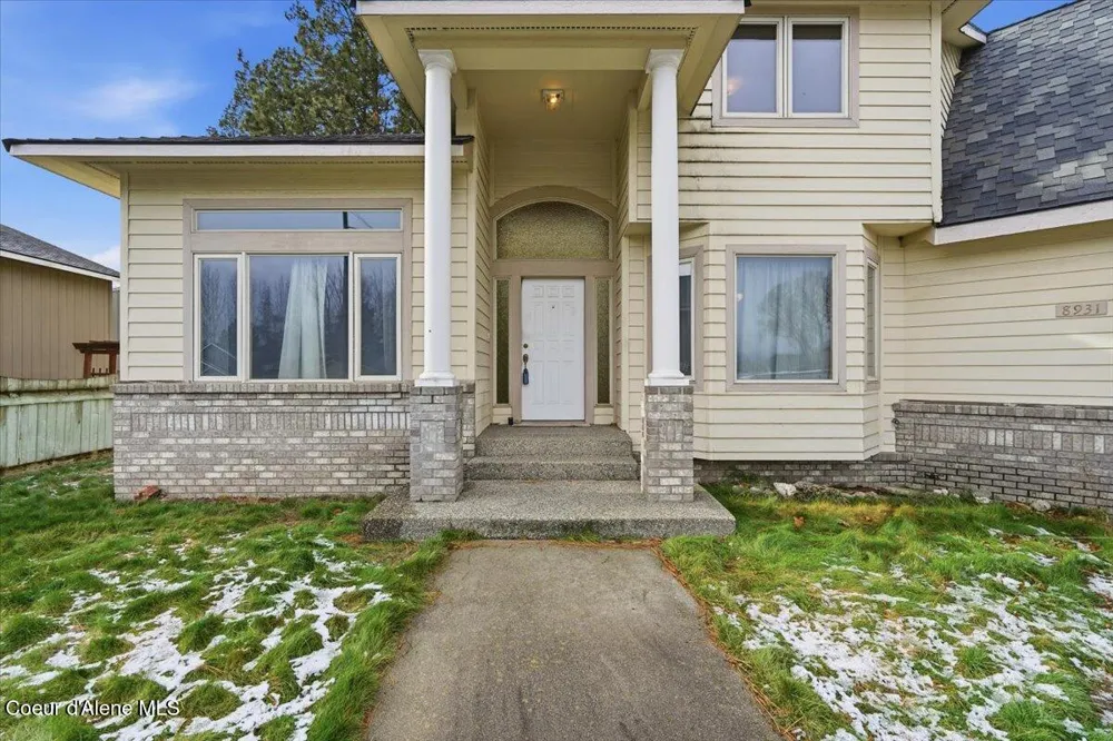 8931 Davis Circle Hayden, ID 83835
