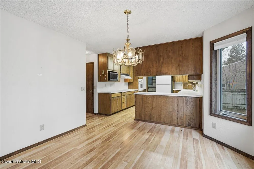 8931 Davis Circle Hayden, ID 83835