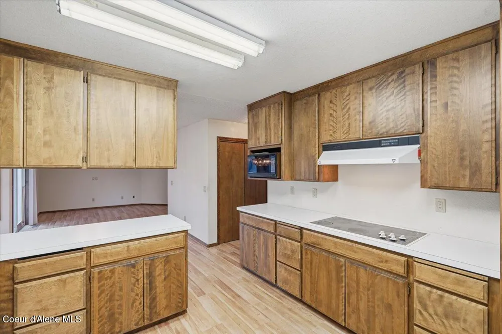 8931 Davis Circle Hayden, ID 83835
