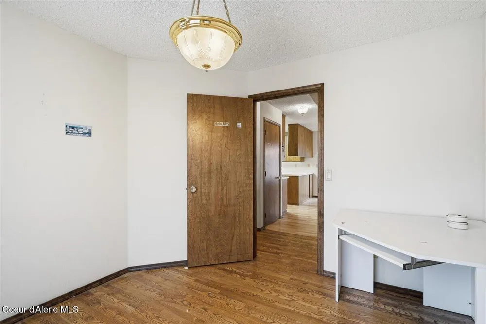 8931 Davis Circle Hayden, ID 83835
