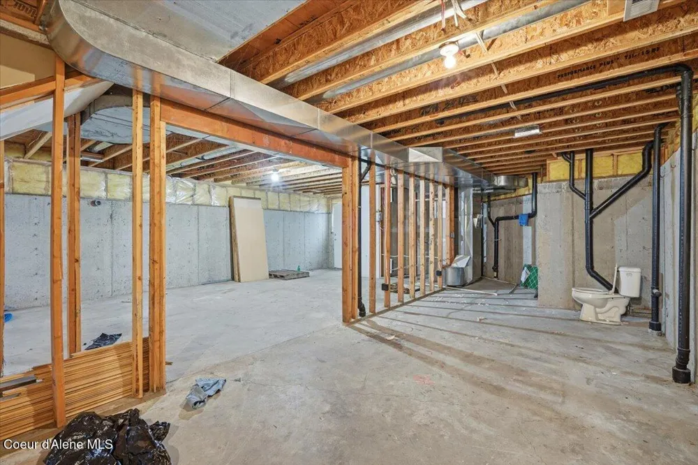 8931 Davis Circle Hayden, ID 83835