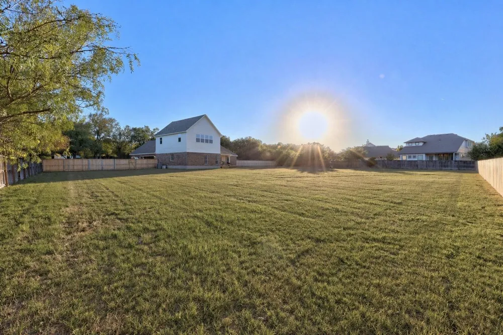 116 Oak Plaza Drive Georgetown, TX 78628