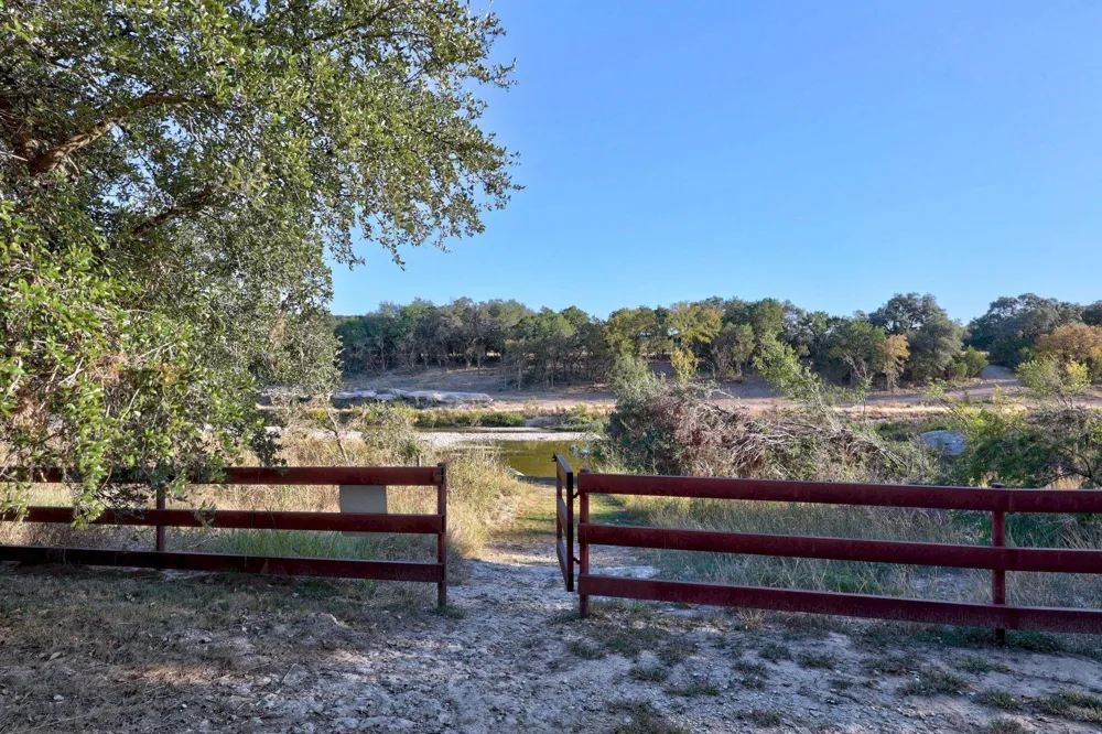 116 Oak Plaza Drive Georgetown, TX 78628