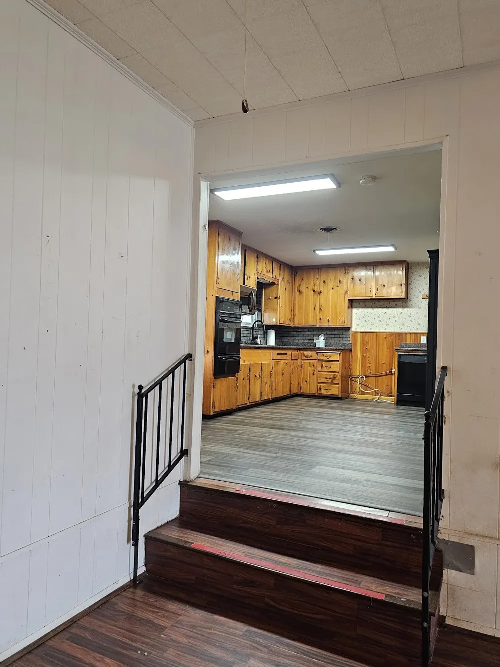 817 Lacy Drive Lacy Lakeview, TX 76705