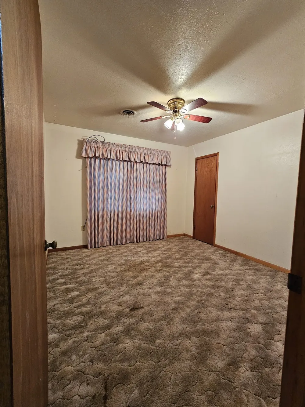 817 Lacy Drive Lacy Lakeview, TX 76705