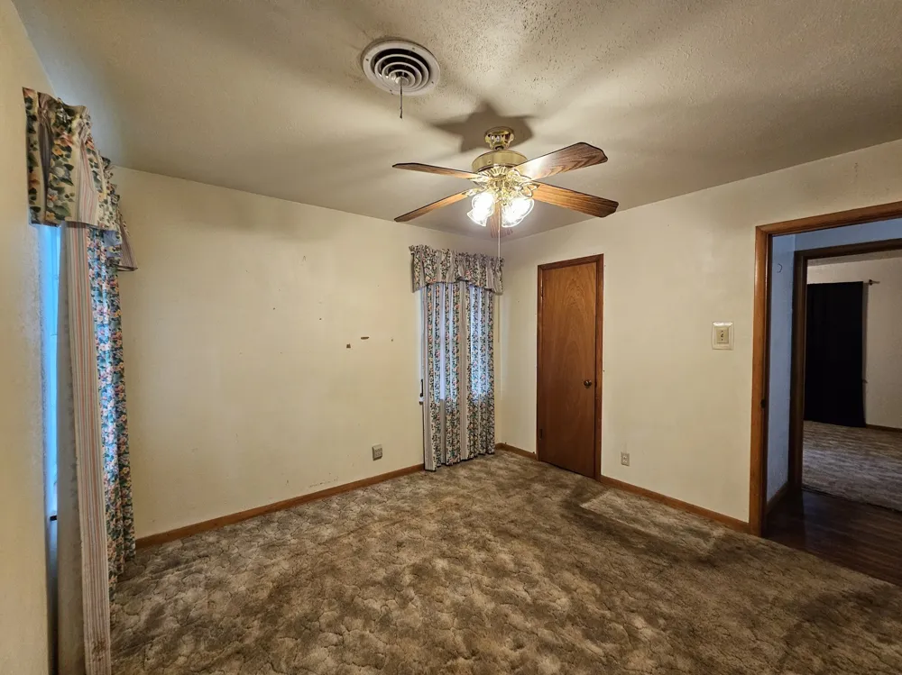817 Lacy Drive Lacy Lakeview, TX 76705